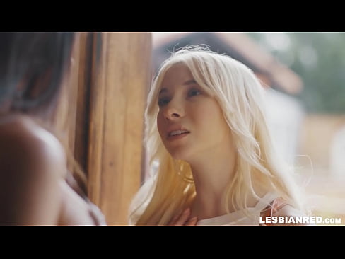 ❤️ D'Meedche kënnt e puer Méint méi spéit heem a schléisst op d'Stiefmamm hir Muschi iessen ❌ Pornovideo op lb.bsglass.ru ❌